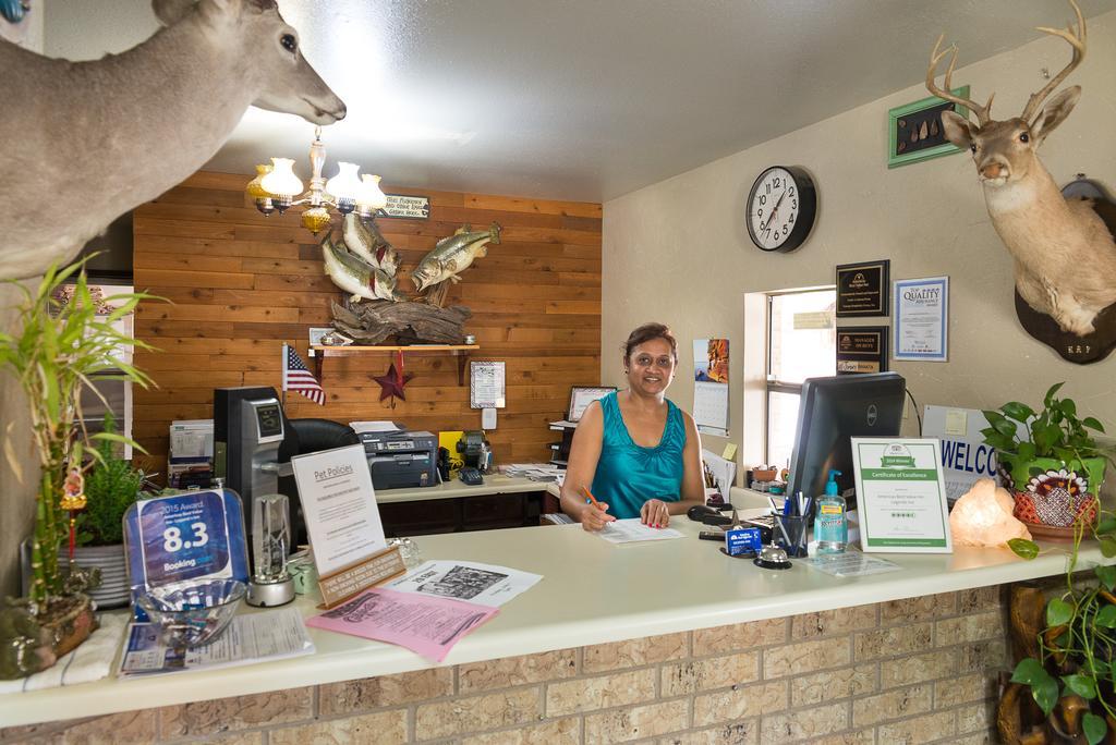 Motel Americas Best Value - Legend's Junction